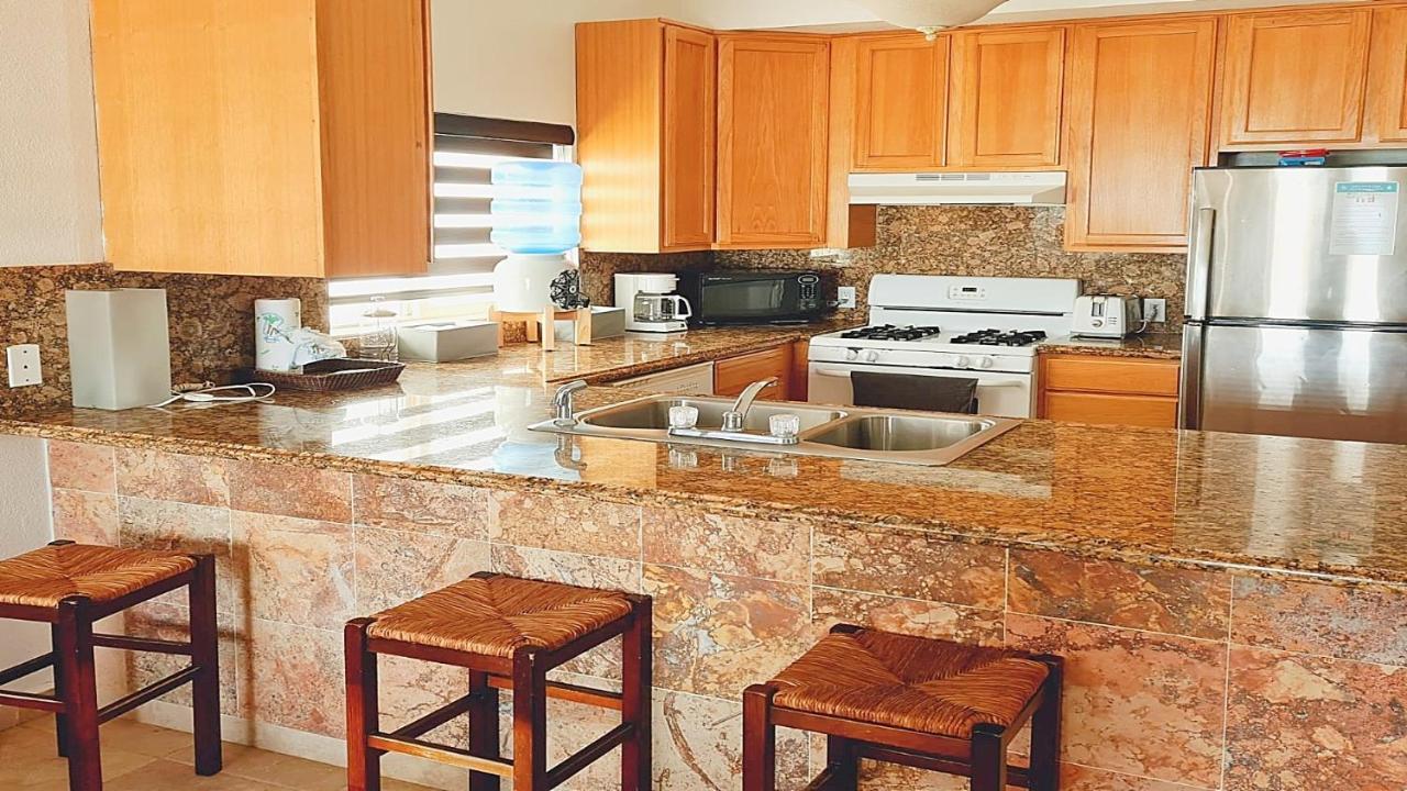 The Suites At Rocky Point 2 Εξωτερικό φωτογραφία