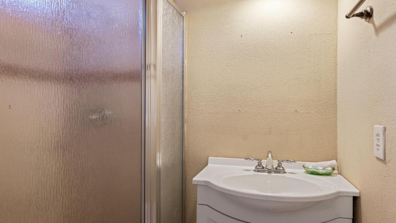 The Suites At Rocky Point 2 Εξωτερικό φωτογραφία