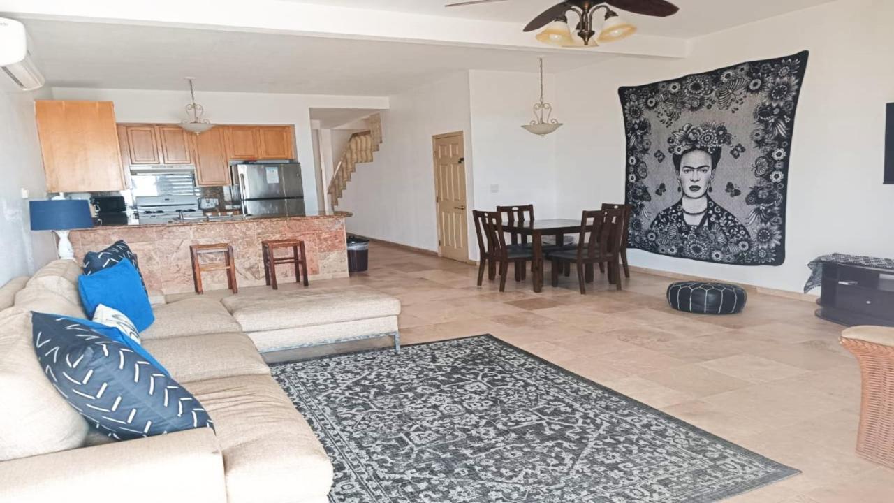 The Suites At Rocky Point 2 Εξωτερικό φωτογραφία